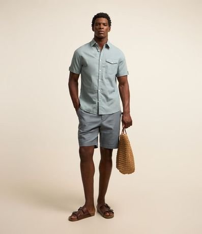 Camisa Comfort en Lino con Bolsillo y Dobra en la Manga 3