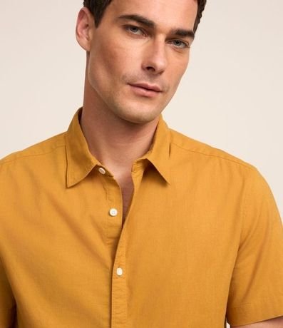Camisa Comfort Básica en Lino con Manga Corta 4