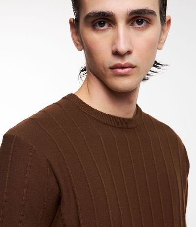 Remera Manga Corta en Viscosa Texturizada 4