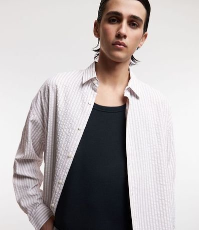 Camisa en Anarruga con Manga Larga y Estampa Rayada 4