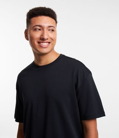 Remera Relaxed Básica en Algodón 4