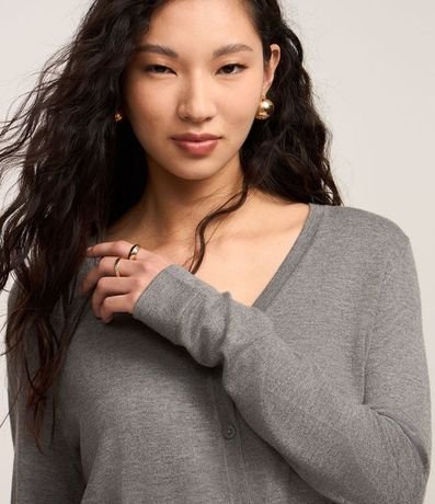 Cardigan en Viscosa con Cierre en Botones 4