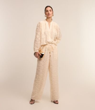 Camisa en Chiffon con Abotonado y Textura con Felpas 4