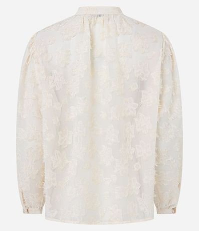 Camisa en Chiffon con Abotonado y Textura con Felpas 12