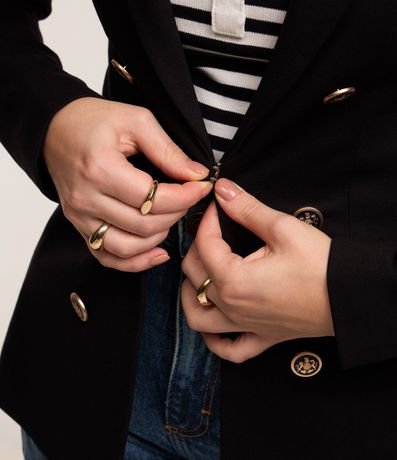 Blazer en Punto Roma Sastrería con Botones Escudo 4