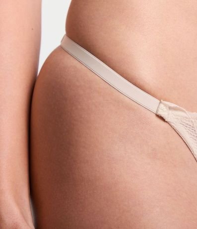 Bombacha Colaless Hilo Doble en Encaje Rústico 4