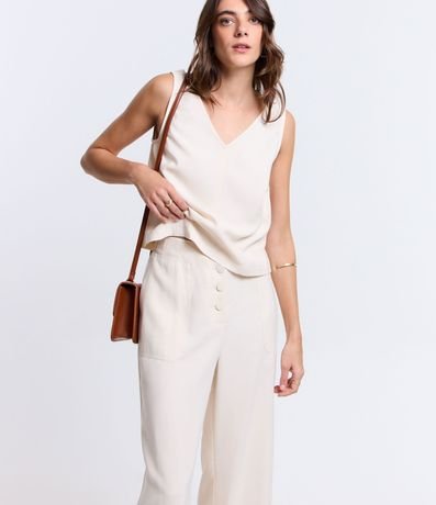 Pantalón Pantacourt en Viscosa con Botones Delanteros 2