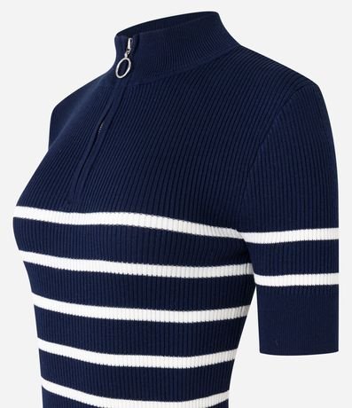 Blusa en Viscosa con Cuello y Cierre Delantero 6