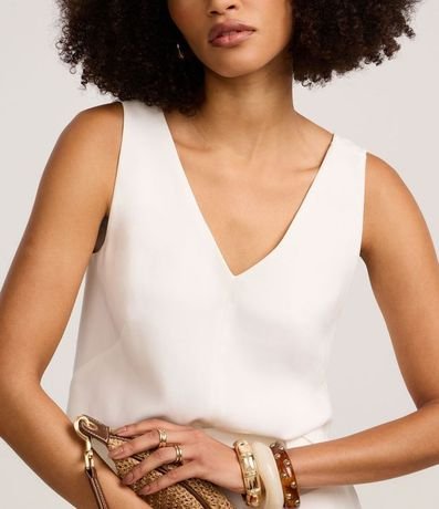 Musculosa en Viscosa con Escote V 3