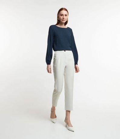 Pantalón Carrot Sastrería con Cintura Alta y Botón Contrastante 2