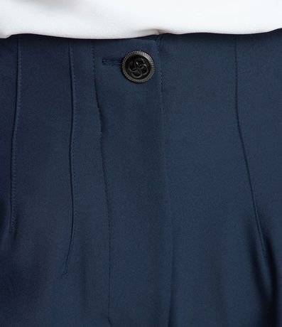 Pantalón Carrot Sastrería con Cintura Alta y Botón Contrastante 3