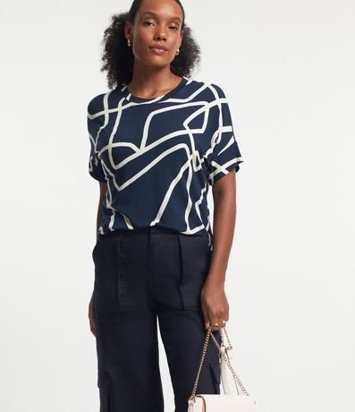 Blusa en Viscosa con Cuello Redondo con Estampa Abstracta 1