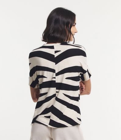 Blusa en Viscosa con Estampa Abstracta 3