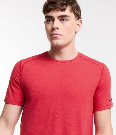 Remera Deportiva con Etiqueta en la Barra y Manga Corta 4