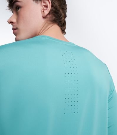 Remera Deportiva Dry Fit con Costura en la Sisa 6