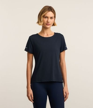 Remera Deportiva Texturizada con Detalle Reflectante