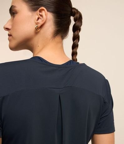 Remera Deportiva Texturizada con Detalle Reflectante 5