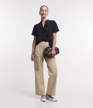 Camisa en Chiffon con Cuello Padre y Volado Delantero 2