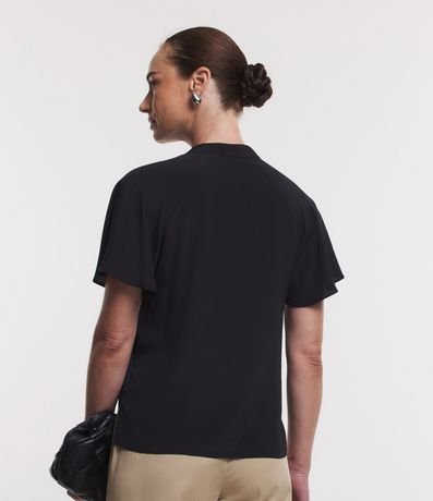 Camisa en Chiffon con Cuello Padre y Volado Delantero 6