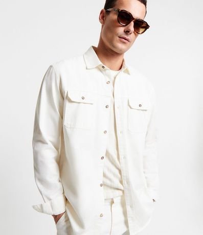 Camisa Comfort en Algodón con Bolsillos Solapa y Abotonado 3