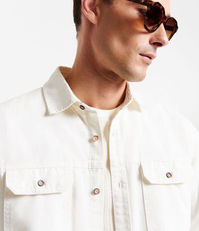 Camisa Comfort en Algodón con Bolsillos Solapa y Abotonado 6