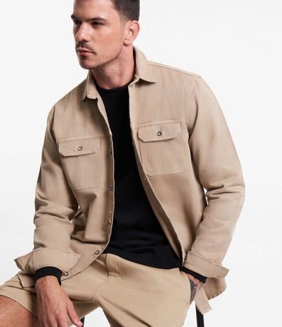 Camisa Comfort en Algodón con Bolsillos Solapa y Abotonado 9