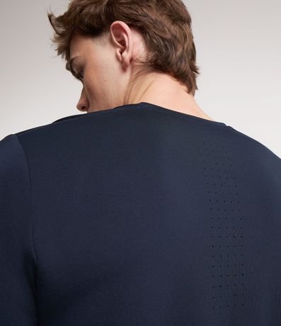 Remera Deportiva Dry Fit con Costura en la Sisa 4