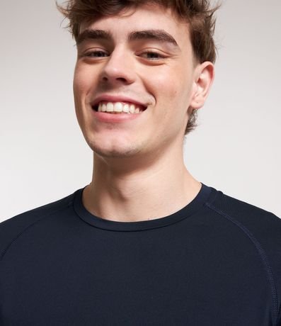 Remera Deportiva Dry Fit con Costura en la Sisa 5