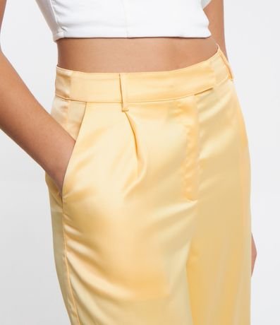 Pantalón Pantalona Satinada con Cintura Mediana 4