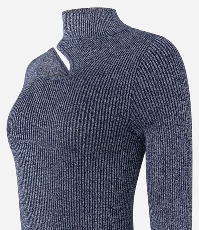 Vestido Midi en Viscosa con Recorte Cutout y Detalle en Hilo Metalizado 7