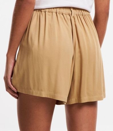 Short Holgado en Viscosa Texturizda 3