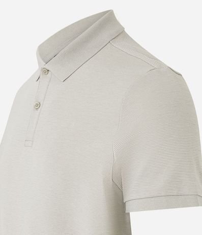 Polo Slim en Media Malla con Botones y Textura Acanalada 6