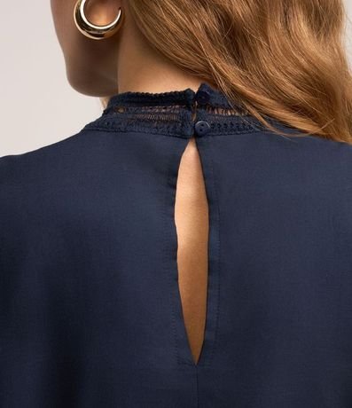 Blusa Bata en Viscosa con Detalles Delanteros 4