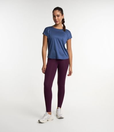 Remera Deportiva con Bajo Redondeado 2