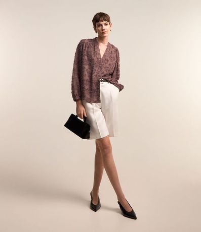 Camisa en Chiffon con Abotonado y Textura con Felpas 3