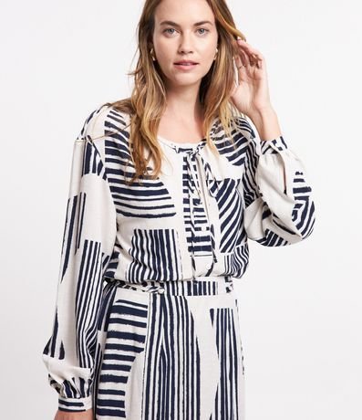 Camisa Amplia en Viscolino con Manga Abullonada y Estampa