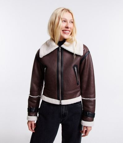 Campera en PU con Forro en Sherpa y Hebilla en los Puños