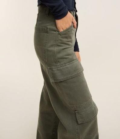 Pantalón Wide Leg Cintura Alta en Sarga con Bolsillos Cargo 3