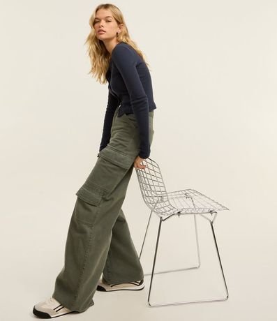 Pantalón Wide Leg Cintura Alta en Sarga con Bolsillos Cargo 5
