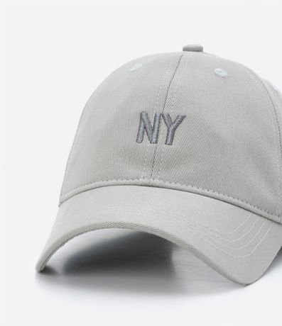 Gorra Ala Curva en Sarga con Bordado NY 5