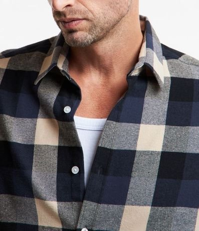 Camisa Comfort en Algodón con Estampado de Cuadros y Mangas Largas 4