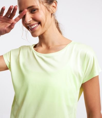 Remera Deportiva con Bajo Redondeado 4