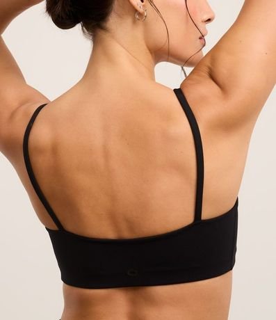 Top Deportivo en Poliamida con Breteles Finos 3