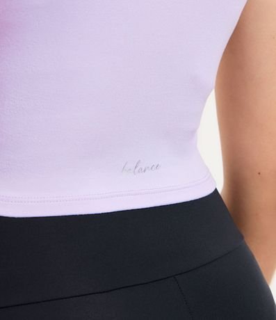 Remera Cropped Deportiva con Diferencial Tacto Suave 5