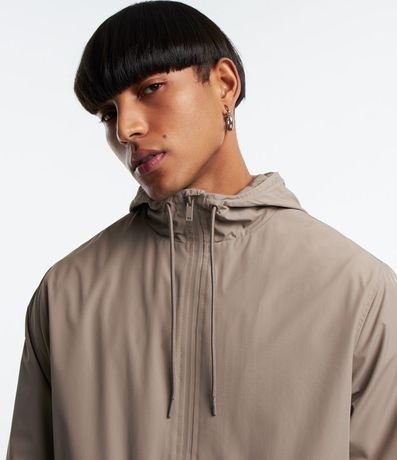 Campera Rompevientos con Capucha y Bolsillo con Cierre 6
