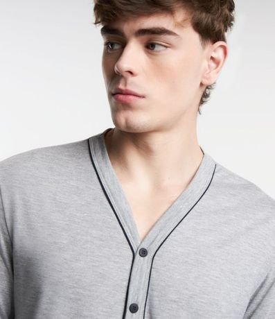 Pijama Largo en Media Malla con Contraste en la Vista 3