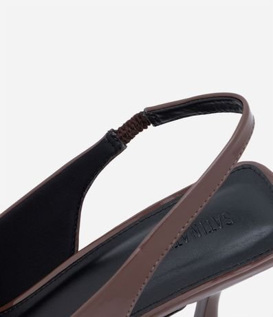 Tacones Slingback en Barniz con Taco Fino 4