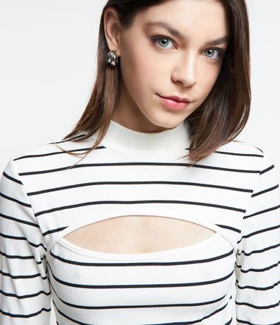 Vestido New Midi en Rib Listrado y con Recorte en lo Busto 4