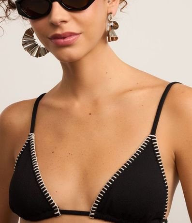 Bikini Top Triangular Fruncido Texturizado con Pespuntos Contrastantes 3