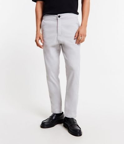 Pantalón Slim en Sarga con Bolsillos 3